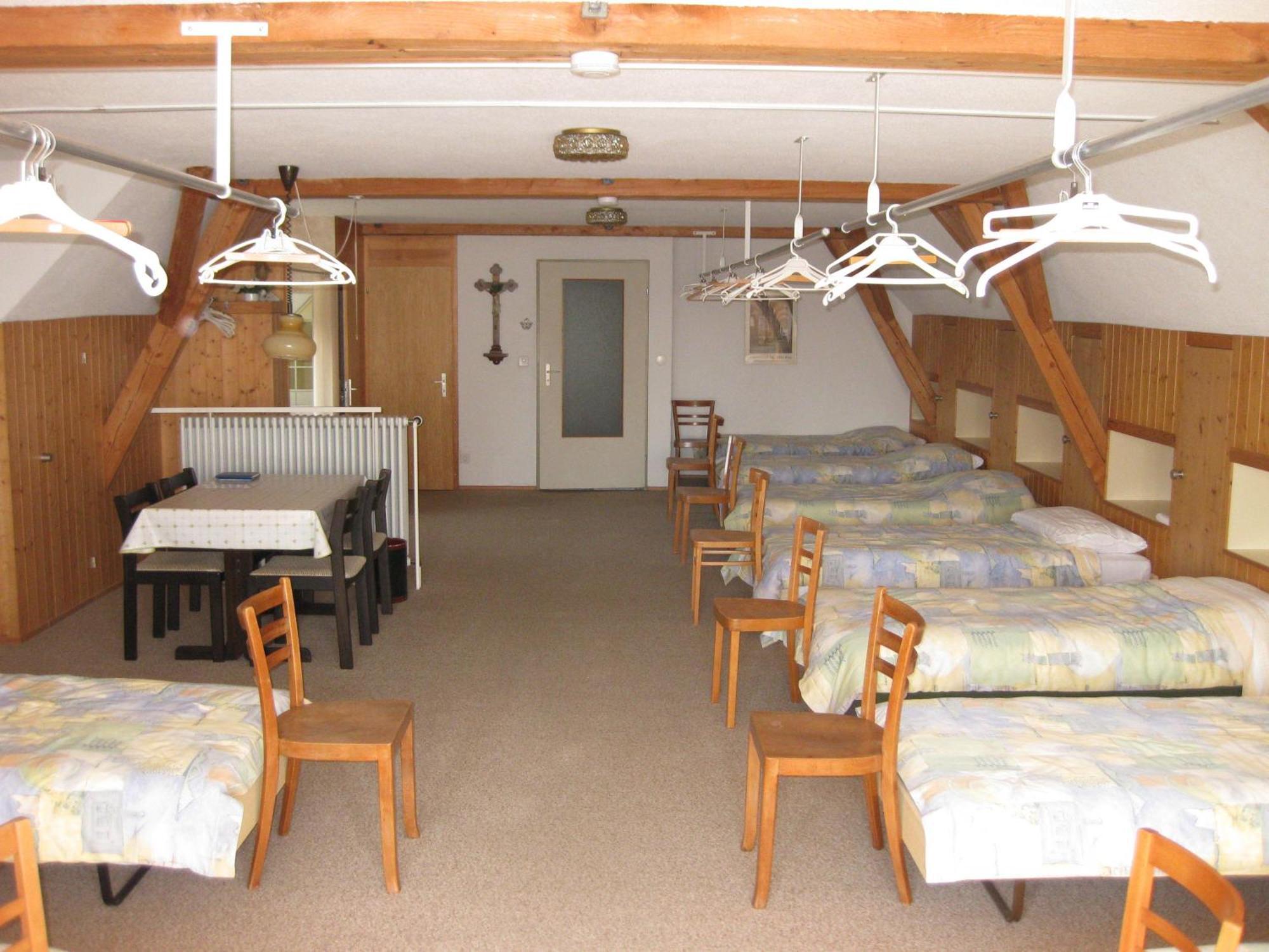Haus St.Michael Hotell Dozwil Rum bild